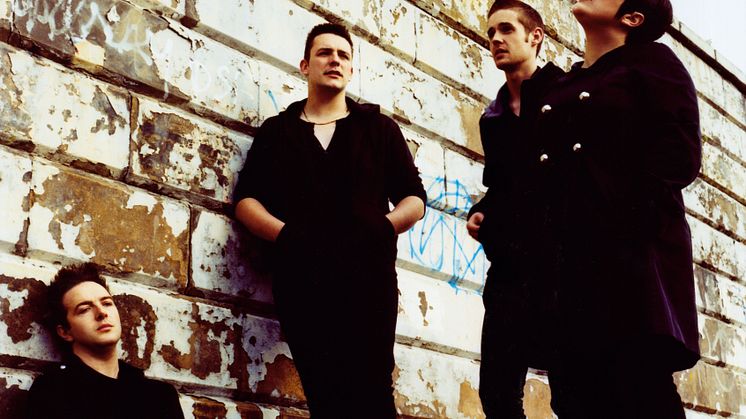 Glasvegas signerar skivor på Pet Sounds i Stockholm