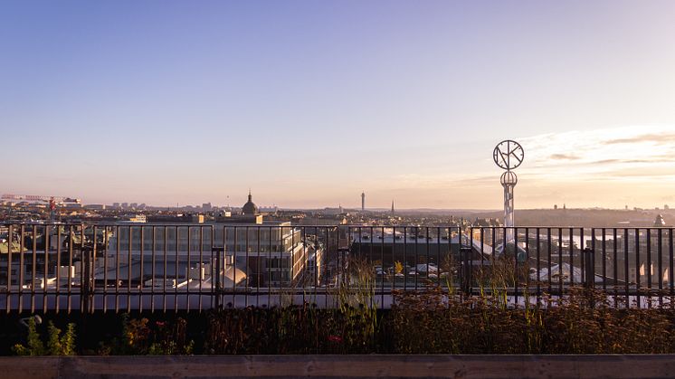TETTO SATSAR HÖGT MED BAR OCH TERRASS PÅ TAKET I SERGELSTAN
