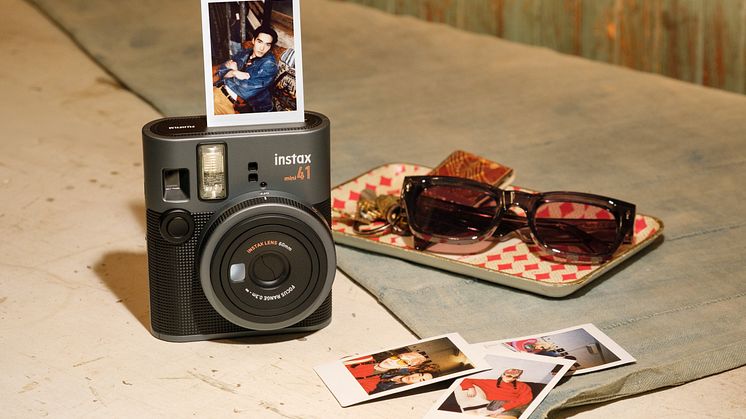 8. instax mini 41_stills.jpg