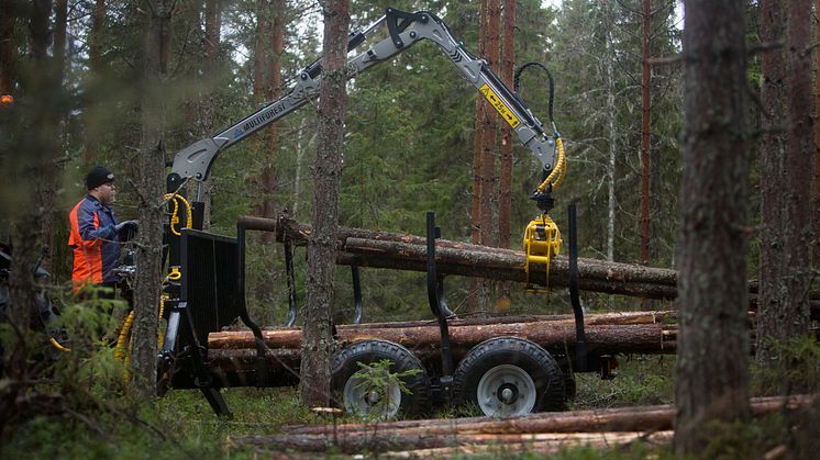 Trejon Multiforest lanserar mindre skogsvagn och kranar