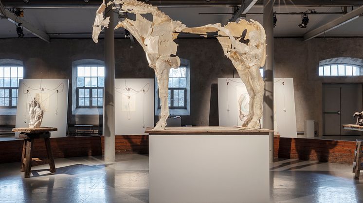 "Cheval Blanc", PLA, metall, trä, Tove Kjellmark, 2022