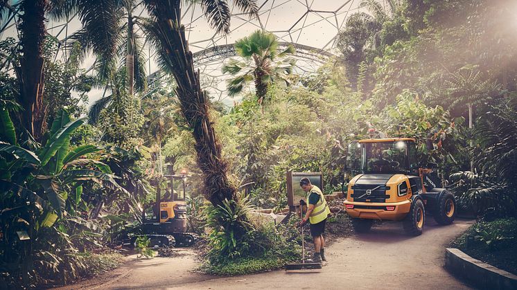 Volvo ECR25 Electric och L25 Electric i The Eden Project