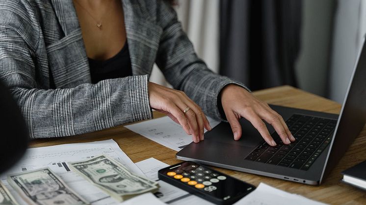 Vælg DataLøn og få lige så godt styr på din lønudbetaling, som du har på din PR