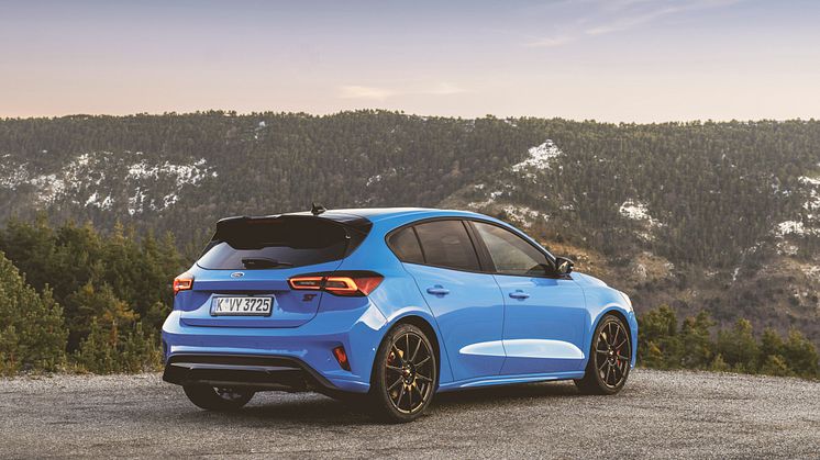 2024_FORD_FOCUS-ST_25.jpg