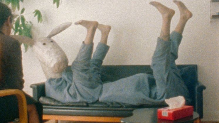 Stillbild från Gernot Wielands film "Thivery and and Songs"