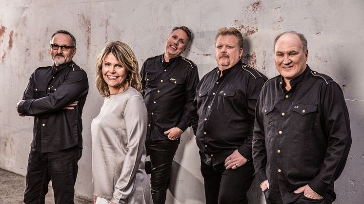 Contrazt ute med nok et dansbart album
