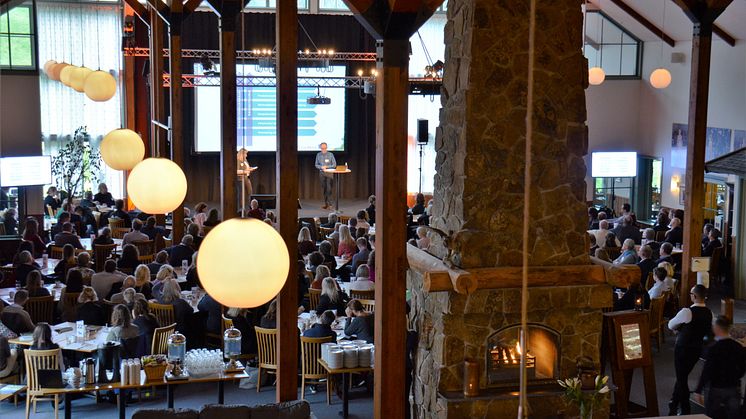 Över 200 deltagare från företag, organisationer och kommuner i Dalarna samlades på Romme Alpin för den årliga besöksnäringskonferensen Up to date. Foto: Visit Dalarna