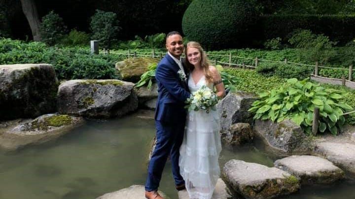 Mehrere transsexuelle Paare, die eine Familie gründen möchten, stoßen oft auf Widerstand in puncto Gesetzgebung, Kosten und Kinderwunschbehandlung. Die Erfahrung haben der transgeschlechtliche Ryan und seine Frau Jessica aus Augsburg gemacht.
