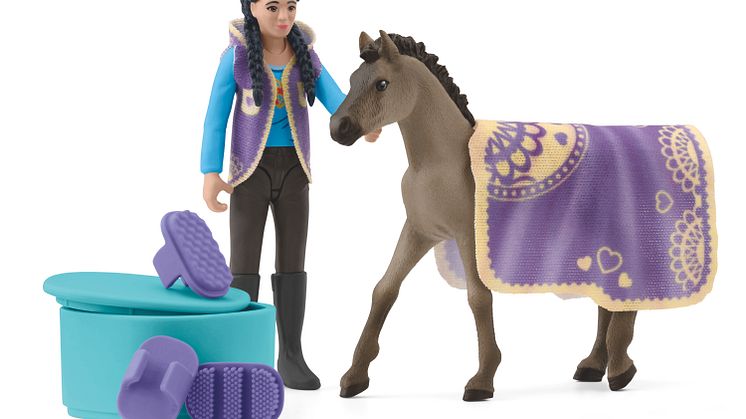 42753_POCKET SET_Criollo Definitivo Beauty Set with Kim (c)schleich®