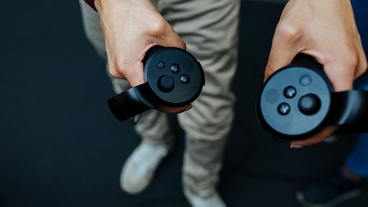 Victor börjar karriären inom VR på ett virtuellt apotek