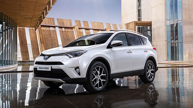 Disse var de mest populære bilene fra Toyota i 2016
