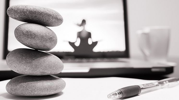 Svårt att få till vardagsmotionen?  Nu kan man ta del av yoga- och träningsfilmer på Sveriges vårdcentraler.