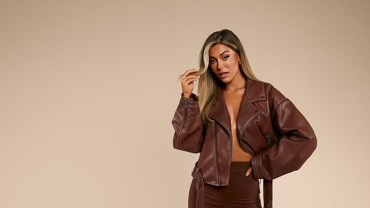 Årets kollektion av Bianca x Nelly.com släpps den 20:e september kl 09:00.