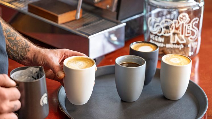 The Mug+ is available in four colours.