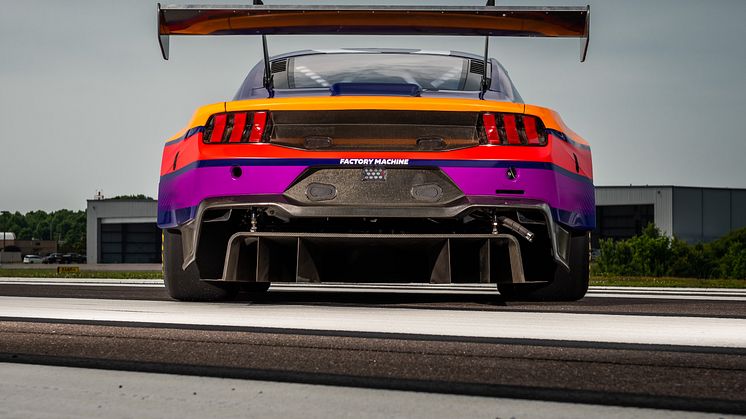 Ford Mustang GT3  2023 (13)