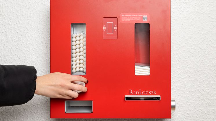 Red locker-0125-web