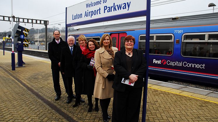 Luton Airport Parkway 2008 - longer platforms