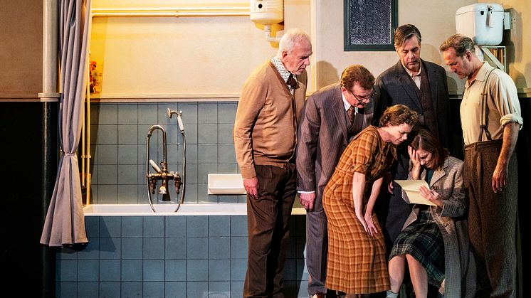 På bilden: Lars Väringer, Benjamin Moliner, Mia Höglund-Melin, Johan Friberg, Victoria Dyrstad, Robin Stegmar. Foto: Ola Kjelbye.
