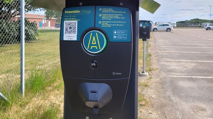 Nu kan du ladda bilen - även på långtidsparkeringen!