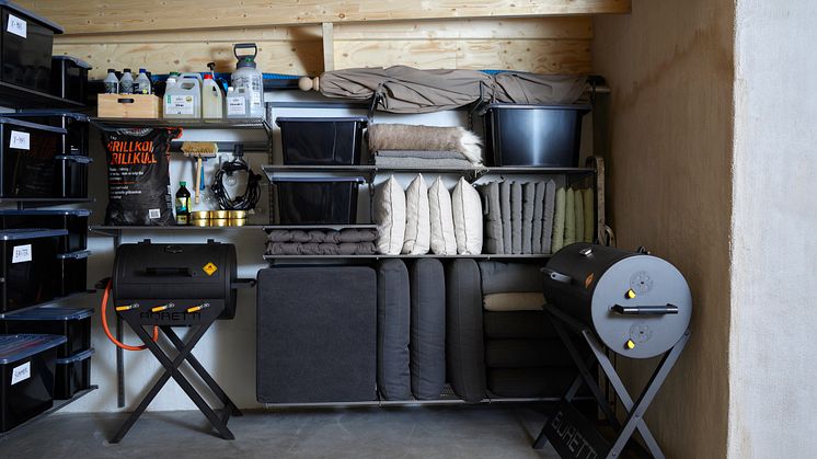 1bElfa_Garage_Storage_barbeque
