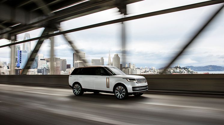 JLR TO INVEST £15 BILLION OVER NEXT FIVE YEARS AS ITS MODERN LUXURY ELECTRIC-FIRST FUTURE ACCELERATES
