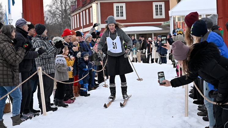 Jubileumsvasan Sofia Lind första dam i mål