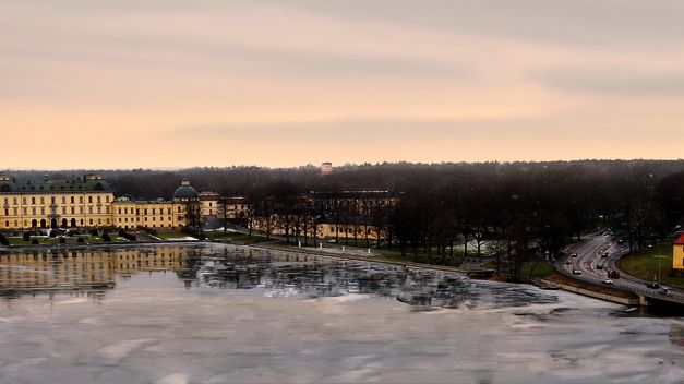 Nu flyttar Ross arkitektur & design till sin nya lokal på Drottningholm!