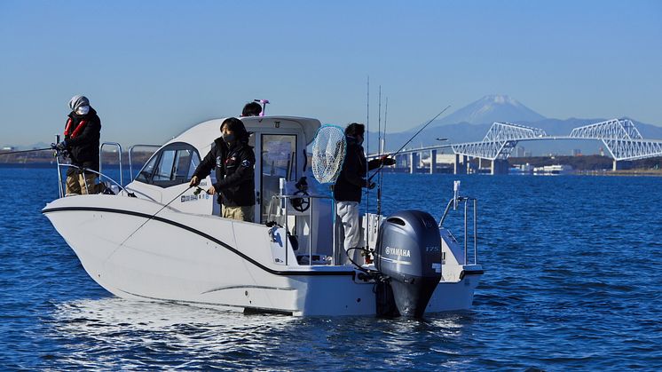 繁華街・新橋から直線で数キロ。開放的なエリアで釣りを満喫