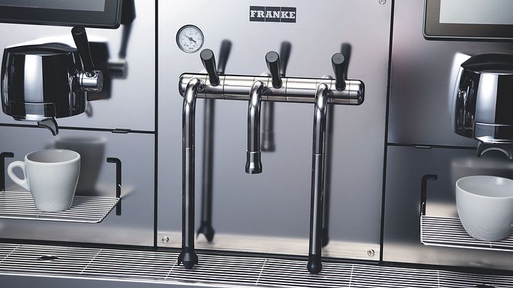 Das Barista-Modul der Mytico Due ermöglicht die Zubereitung von unverkennbaren Getränken mit bis zu zwei verschiedenen Dampflanzen.