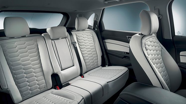 A Ford négy új modellel, valamint exkluzív szállodai és utazási szolgáltatással bővíti a magas színvonalú Ford Vignale programot