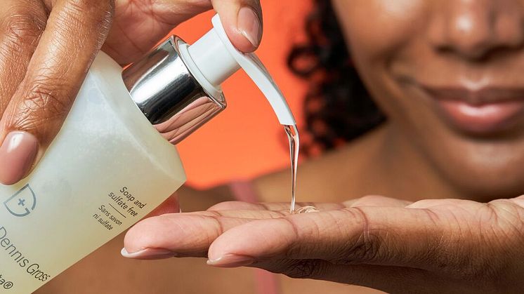 Alpha Beta® AHA/BHA Daily Cleansing Gel social 3