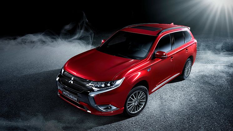 20_PH_EU_styling_S_Edition_RED_190418_proxy_Mitsubishi