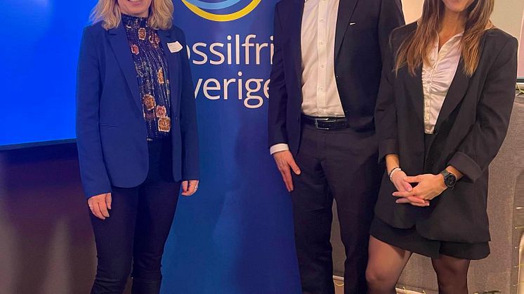 Jenny Svärd, Harald Burgstaller och Armina Nilsson vid lanseringen av den uppgraderade färdplanen