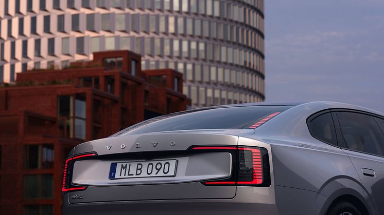 342387_Volvo_ES90_Exterior.jpg