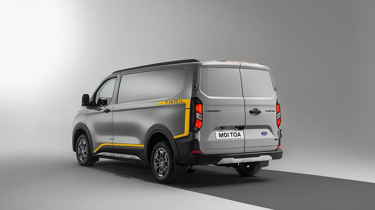 FordTransitCustom_Trail_GreyMatter_003-LOW
