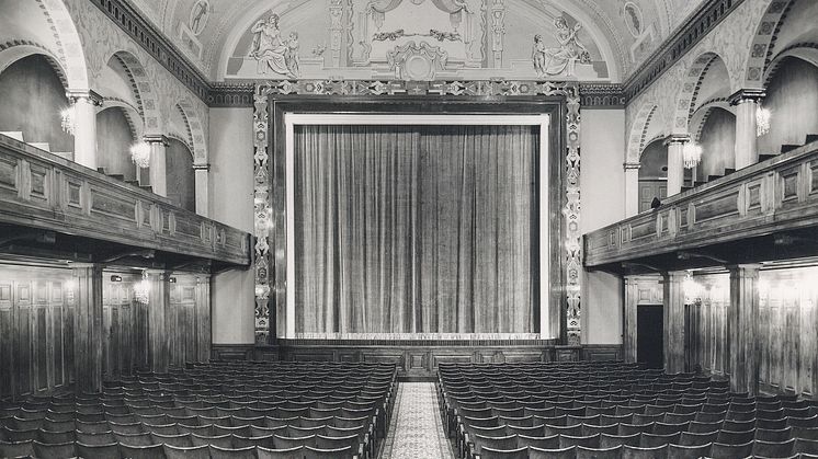 2. Salongen_helvy