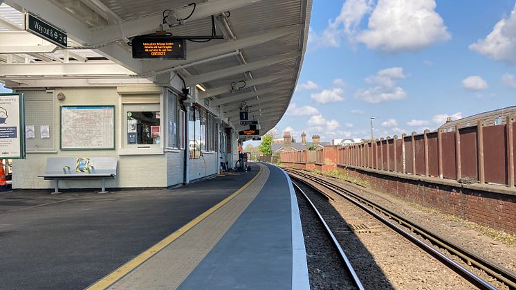 Transformed: Balham platform. Picture by Network Rail. More photos can be downloaded below