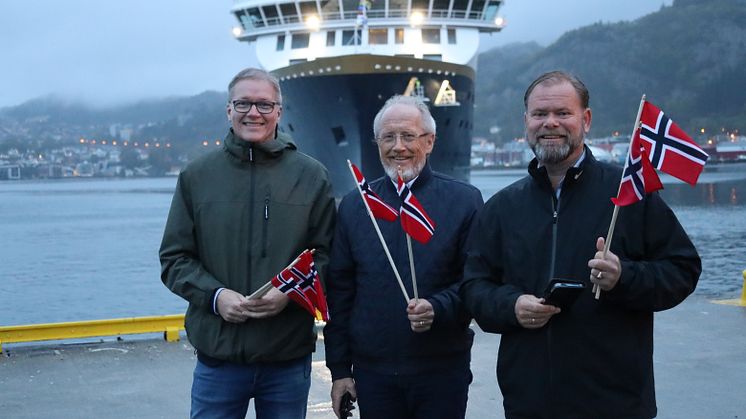 Havila Castor greeted in Bergen