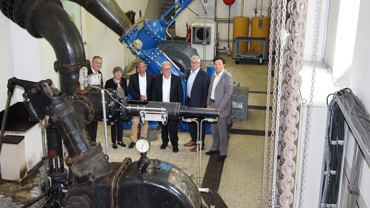 100 Jahre Energie aus Schnee und Regen: Gemeinsam mit Umweltminister Glauber und Regierungspräsidentin Piwernetz feierte das Bayernwerk ein Jahrhundert Wasserkraft am Weißmain.