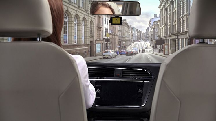 Garmin_Dash Cam 2021_Lifestyle_2