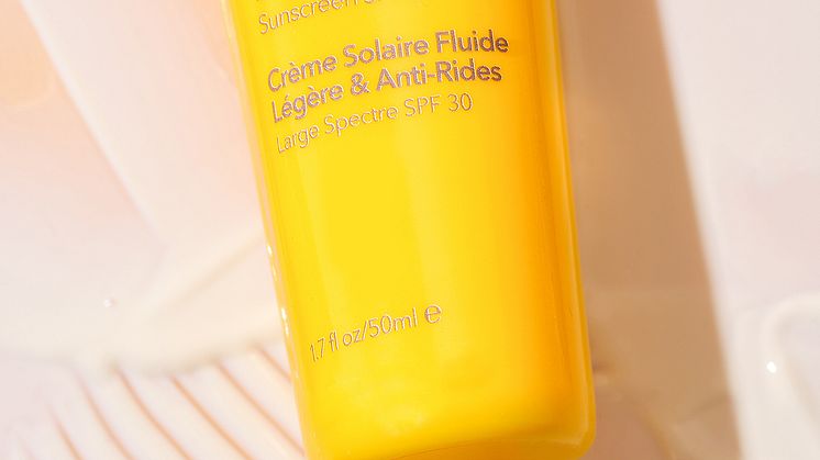 Dr Dennis Gross All Physical Lightweight Wrinkle Defense Spf 30 social