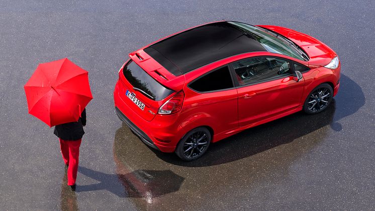 FORD FIESTA RED EDITION - 3