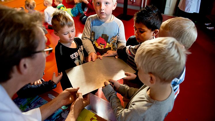 Inför experimentet "tung tidning"