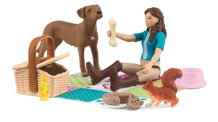 42746_POCKET SET_Horse Club Picnic Playset with Lisa(c)schleich®