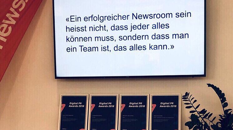 Das Clue Camp von Mynewsdesk am 7.6.2019 in München. Im Bild: ein Zitat von Lorenz Heinzer (AXA Schweiz), der gemeinsam mit Claudia Russo von Roland Berger rund 60 Teilnehmer zur digitalen Transformation ermunterte. 