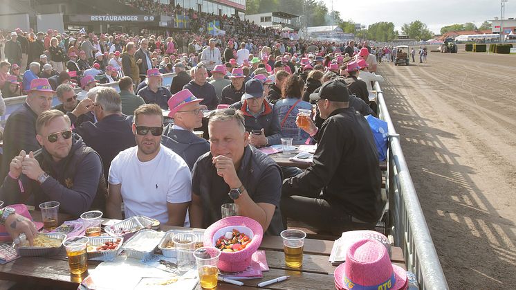 Årets biljettsläpp till Elitloppet sker måndag 4 december 09.00.