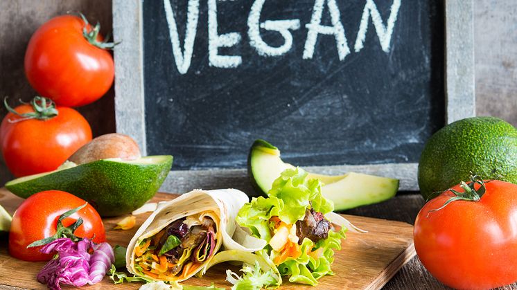 6 ton lägre CO2-utsläpp när medarbetarna testar vegankost