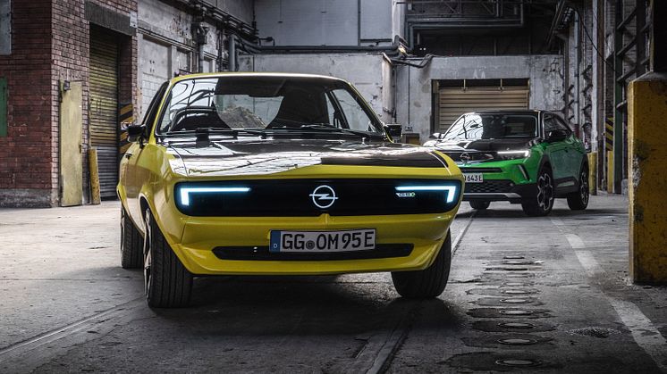21_Opel-Manta-GSe-ElektroMOD-516290