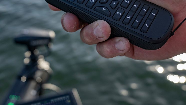 Force Pro Trolling Motor _ remote control.jpg