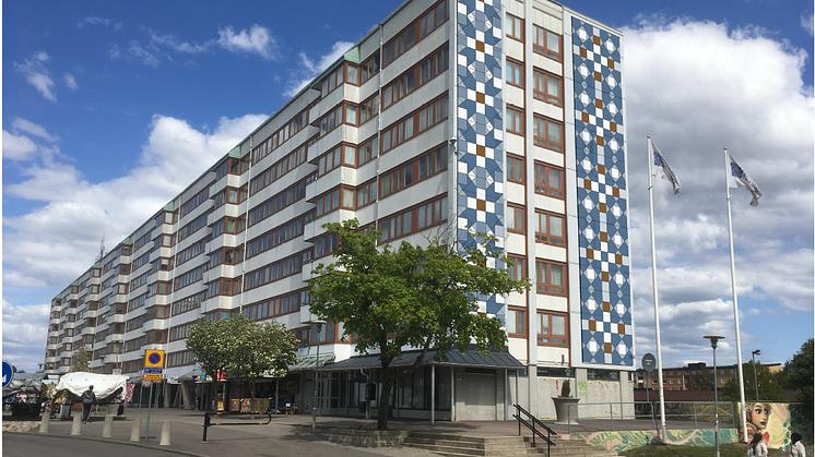 Bild: Friskväderstorgets nya fasad. Rättigheter: Bostadsbolaget.